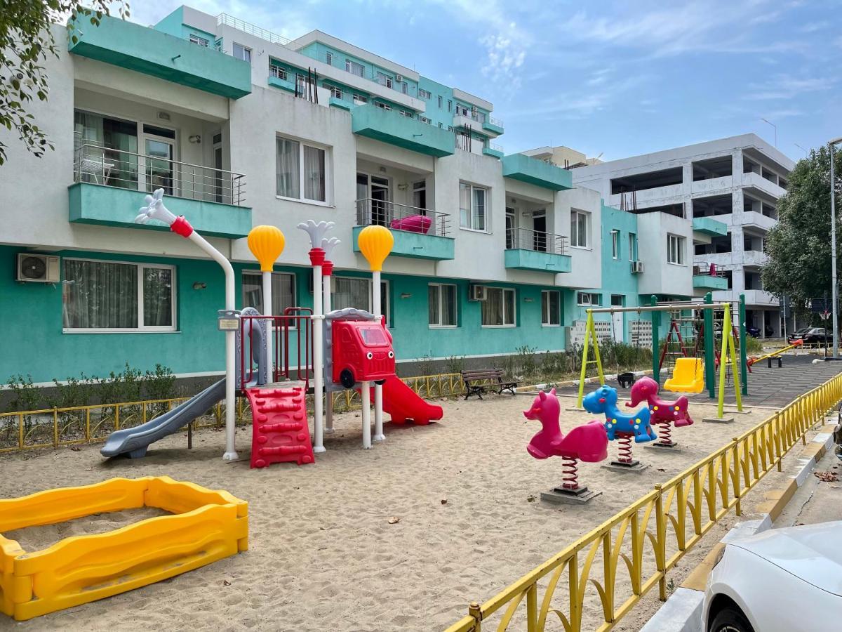 Alcomar Apartment - Summerland Mamaia Exterior foto